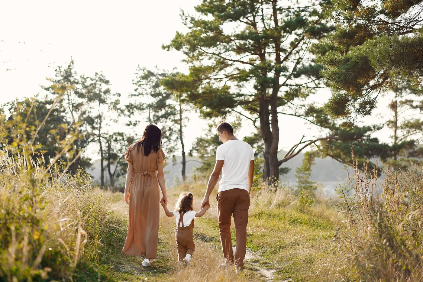 Famille unie en nature — coaching parental bienveillant avec Laure Metayer